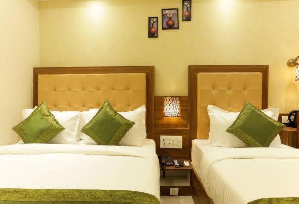 Hotel Skylink Hospitality Next To Amber Imperial مومباي المظهر الخارجي الصورة